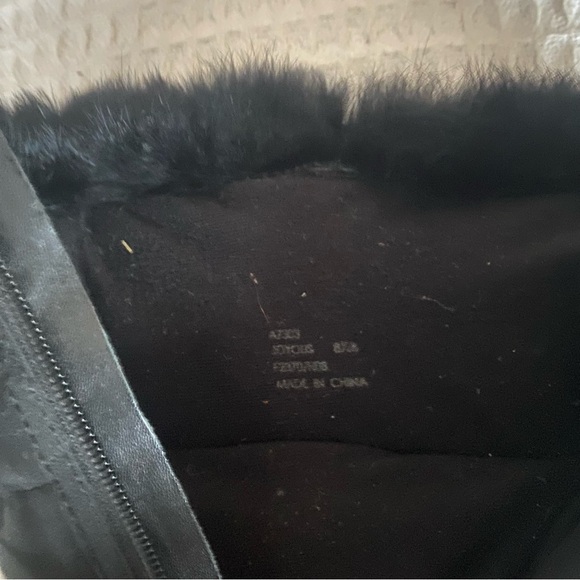 Coach black logo fur trim winter boots size 8.5 - Picture 3 of 11